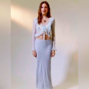 🦋NWOT UO CROPPED LONG SLEEVE BLOUSE